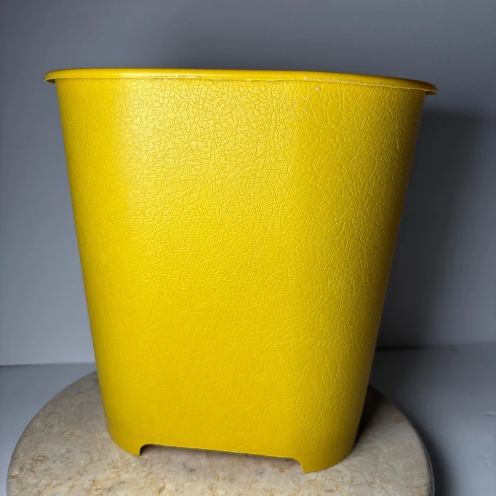Vintage MCM Wastebasket Yellow Atomic Starburst Plastic Trash Can Retro Decor